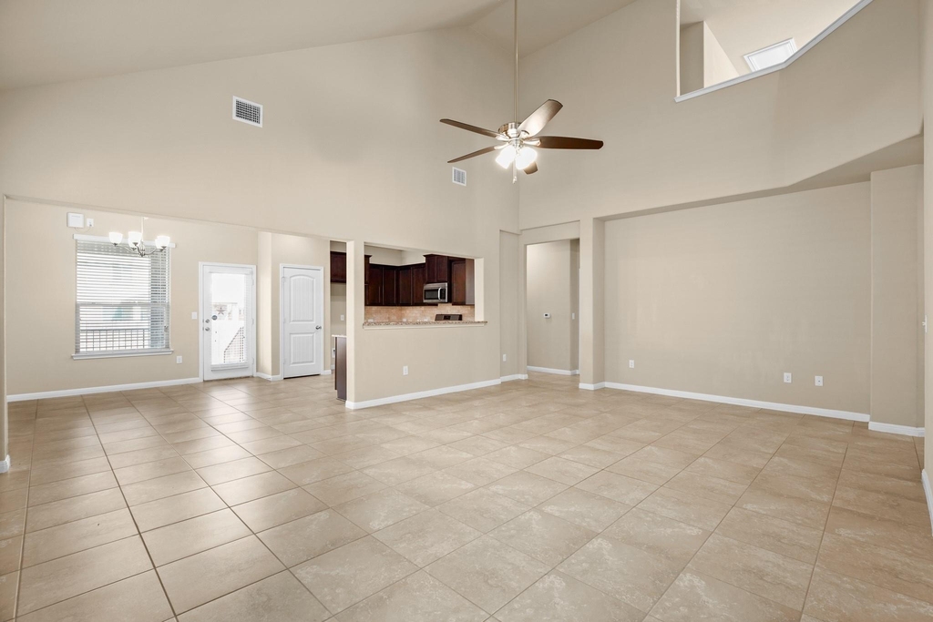 16440 Pienza Dr - Photo 7