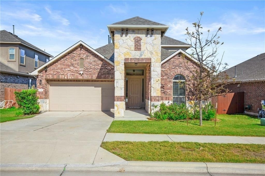 16440 Pienza Dr - Photo 0