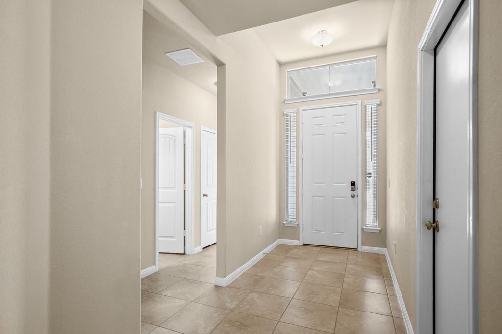 16440 Pienza Dr - Photo 2