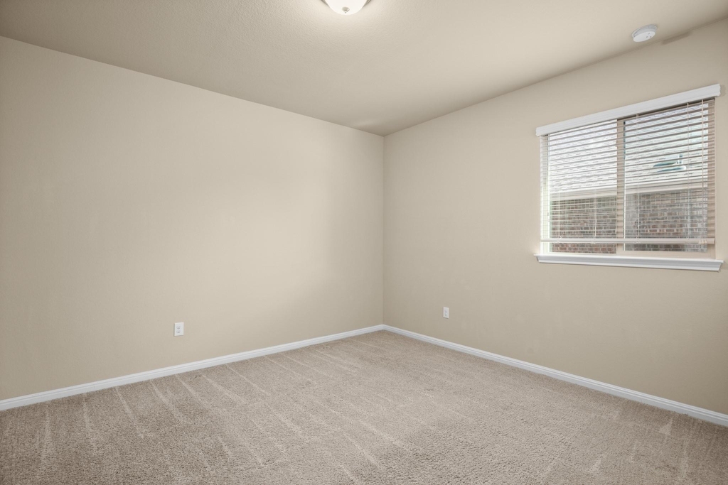 16440 Pienza Dr - Photo 17