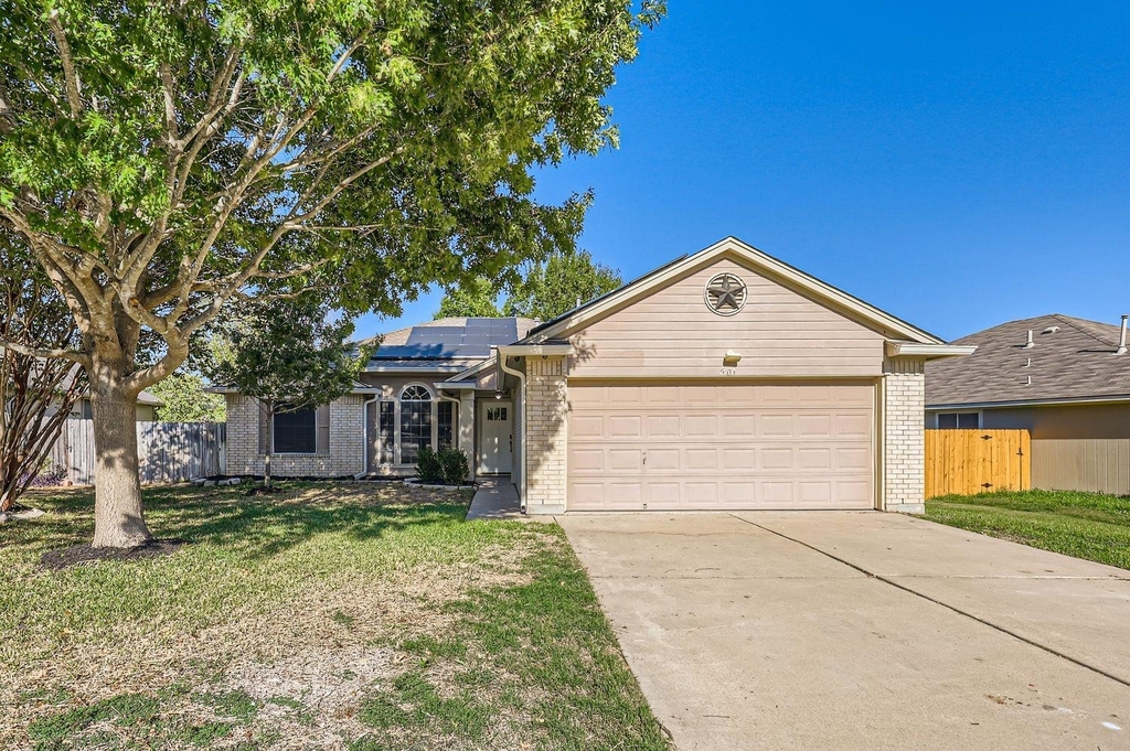 201 Orchard Way - Photo 0