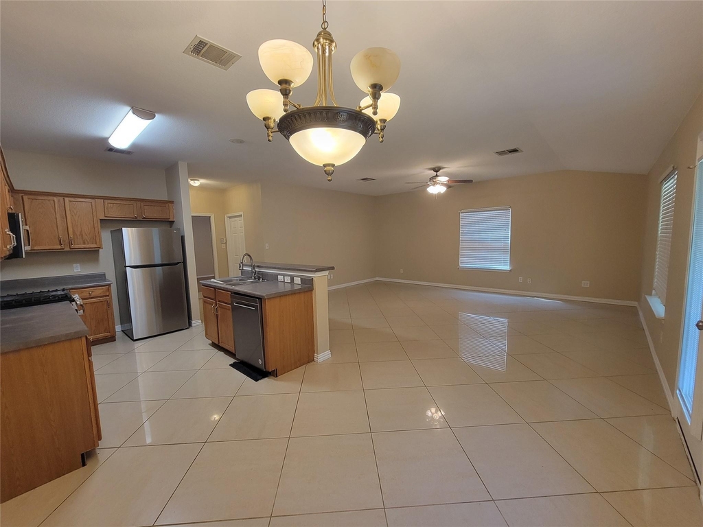 3307 Saint Genevieve Dr - Photo 3