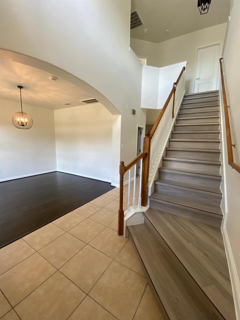 3806 Juniper Hills St - Photo 9