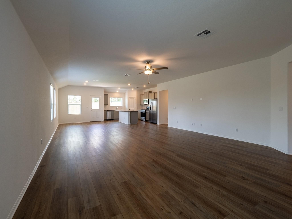 702 Silver Springs Bnd - Photo 30