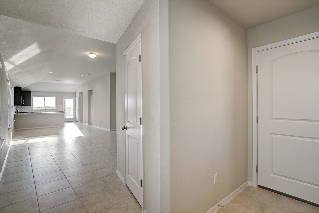 171 White Dunes Dr - Photo 4