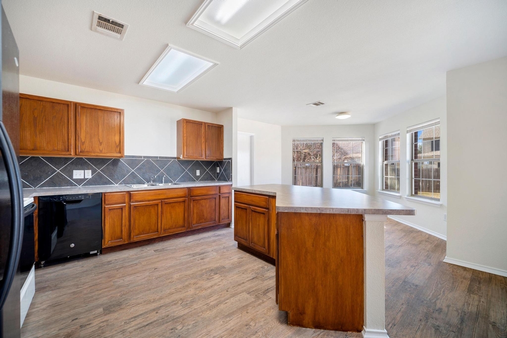 11112 Chatam Berry Ln - Photo 9