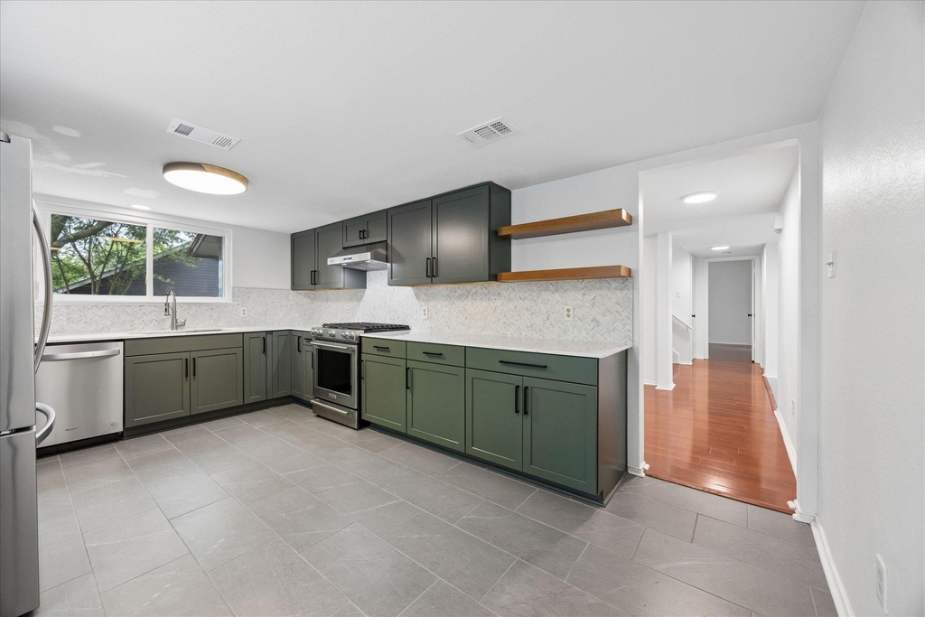 2609 Monarch Dr - Photo 5