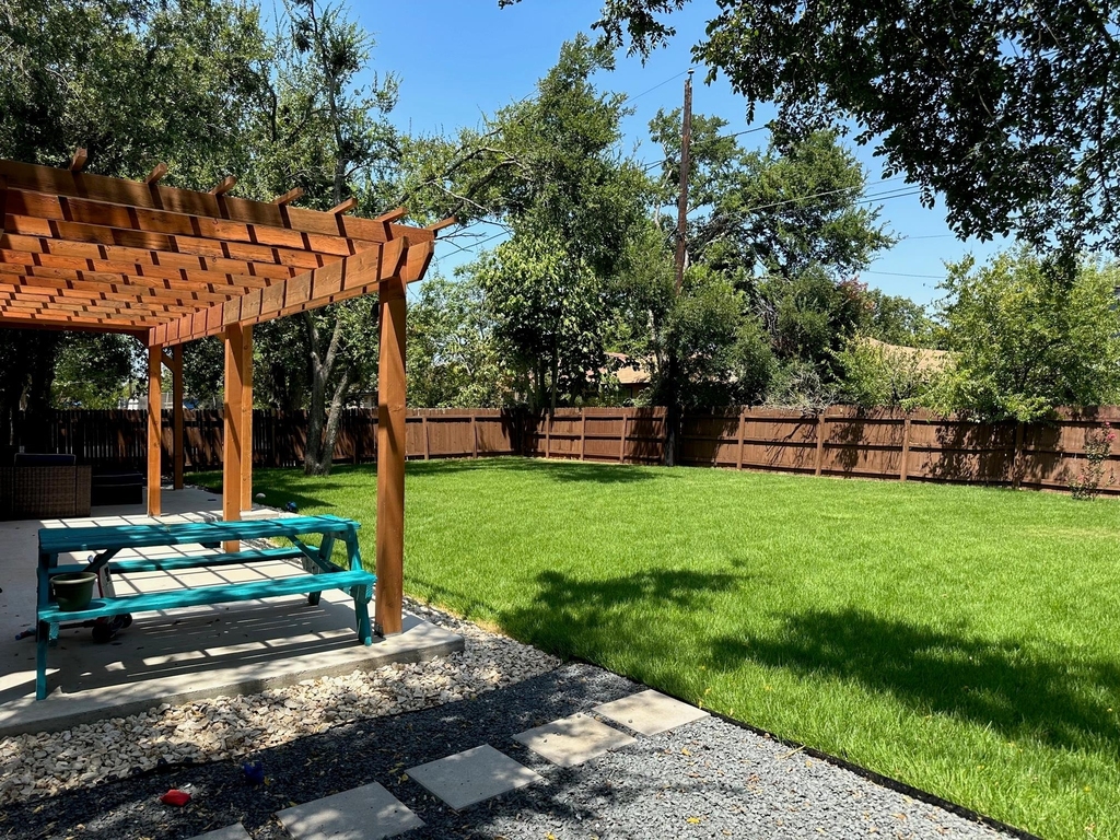 1808 Sylvia Ln - Photo 24