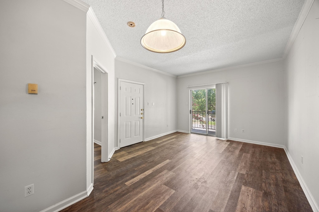12166 Metric Blvd - Photo 0
