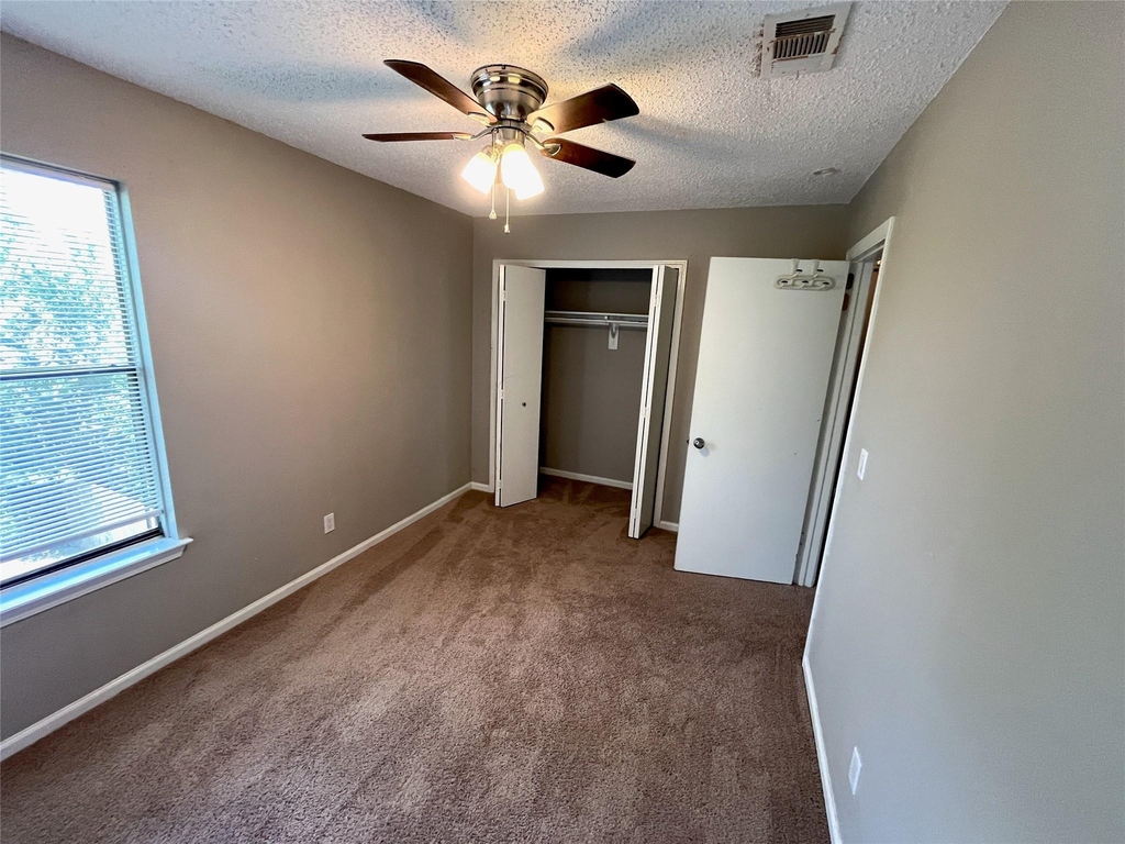 112 Hillside Cv - Photo 8