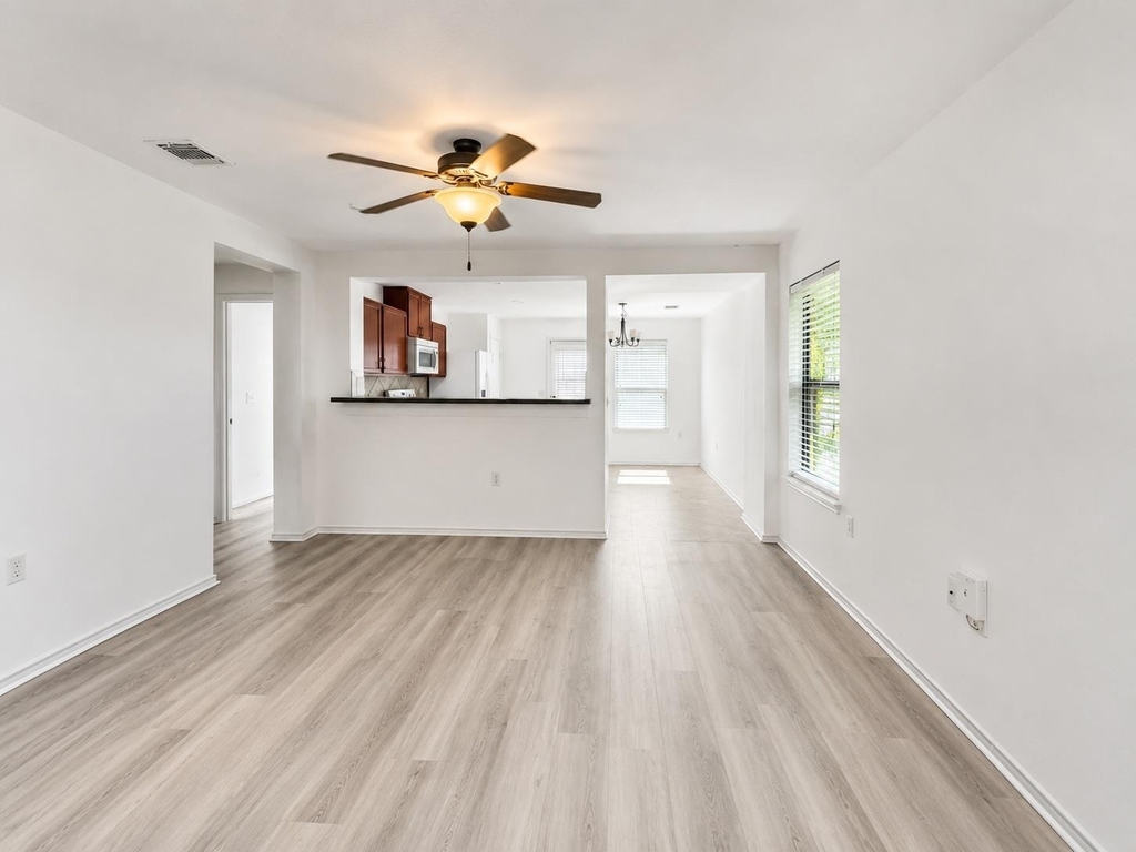 9000 Stambourne St - Photo 2