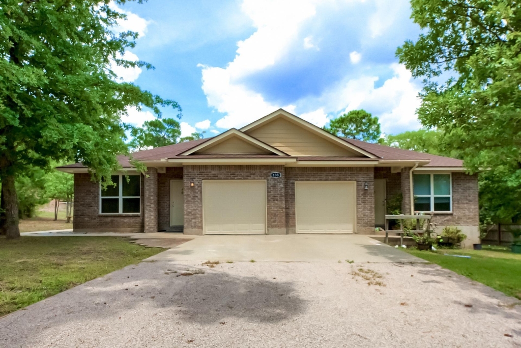 133 N Kanaio Dr - Photo 0