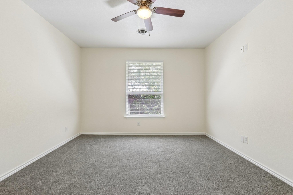 133 N Kanaio Dr - Photo 17