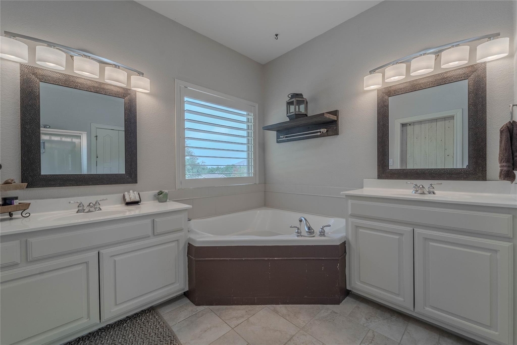 19013 Venture Dr - Photo 9