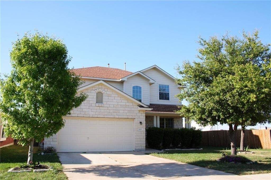 1103 Apollo Ln - Photo 0