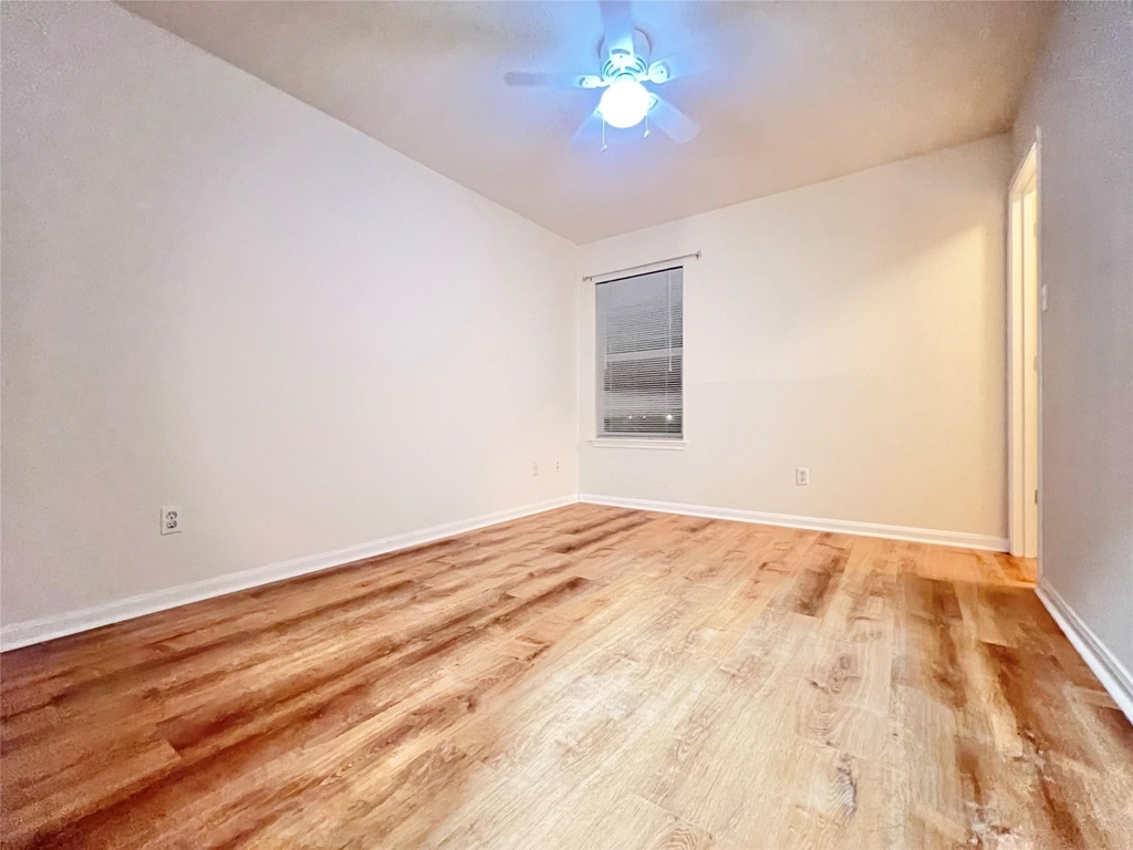 1103 Apollo Ln - Photo 20