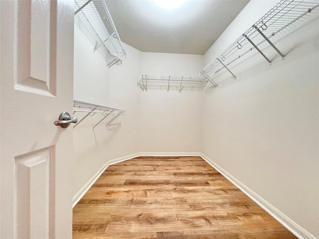 1103 Apollo Ln - Photo 19