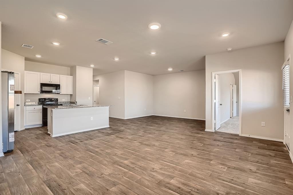 5832 Brocade Dr - Photo 2