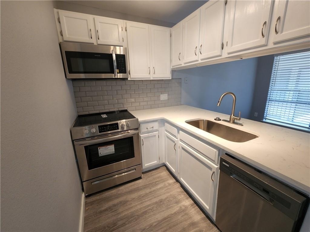 2815 Rio Grande St - Photo 2
