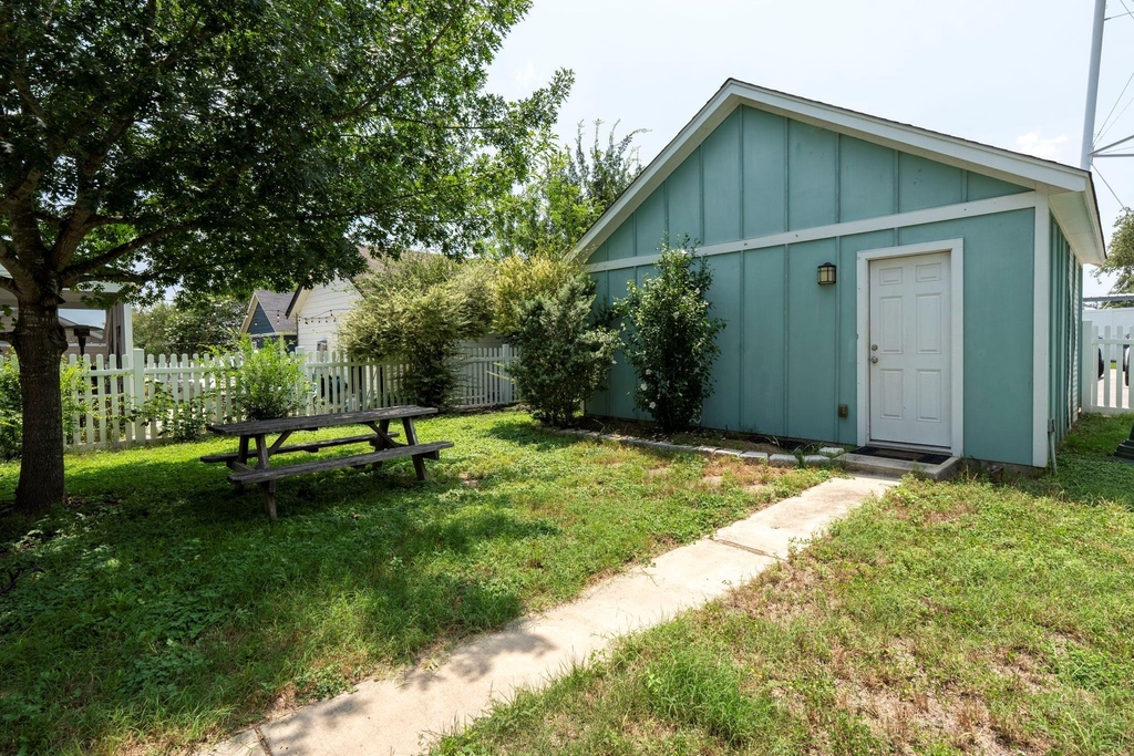 423 Wetzel - Photo 8