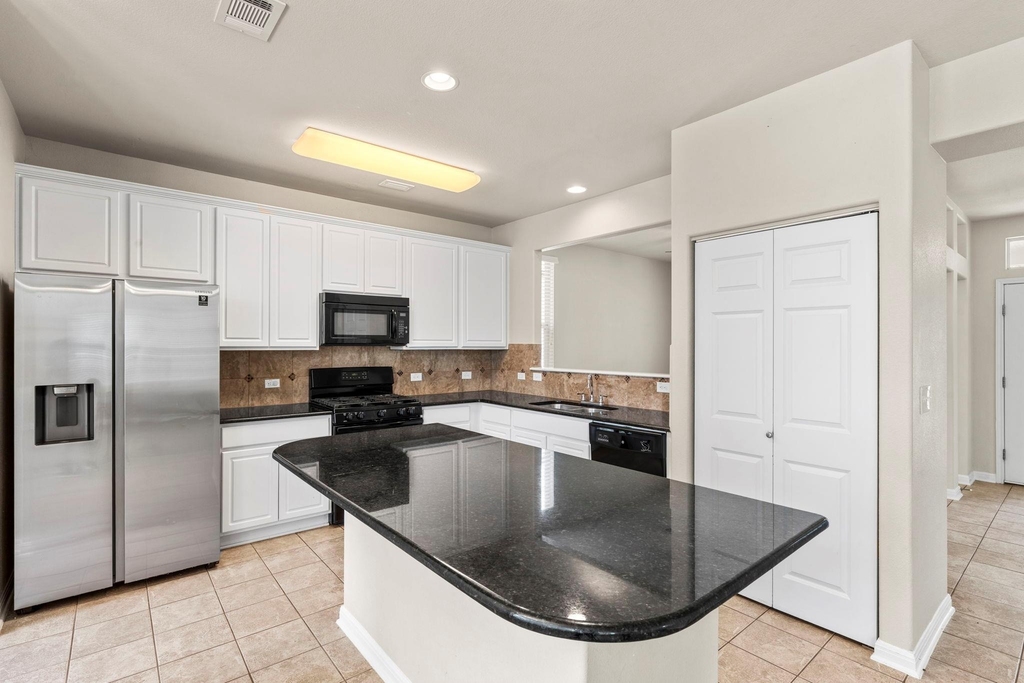 423 Wetzel - Photo 14