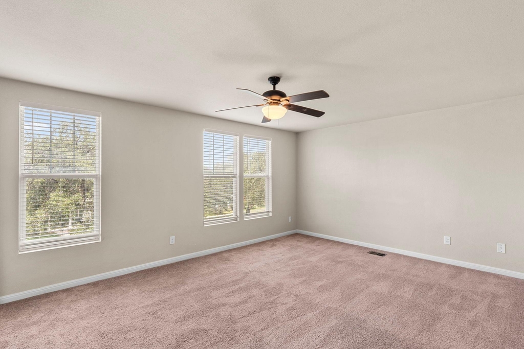 423 Wetzel - Photo 18