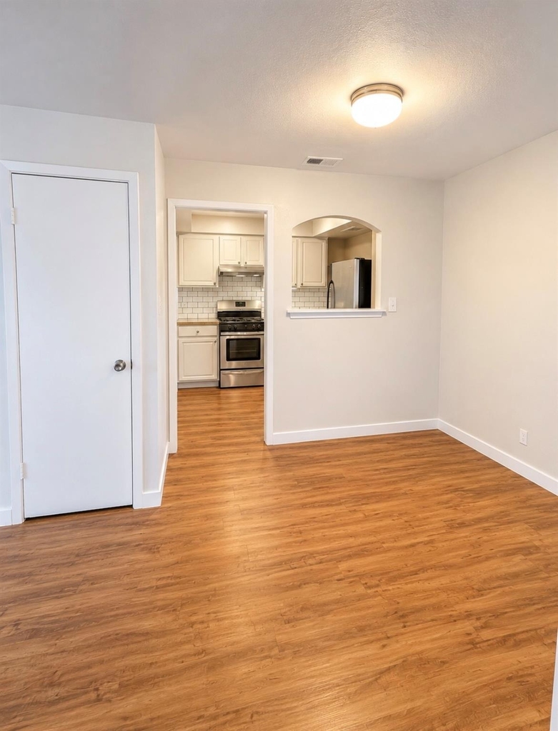 9407 Quail Meadow Dr - Photo 11