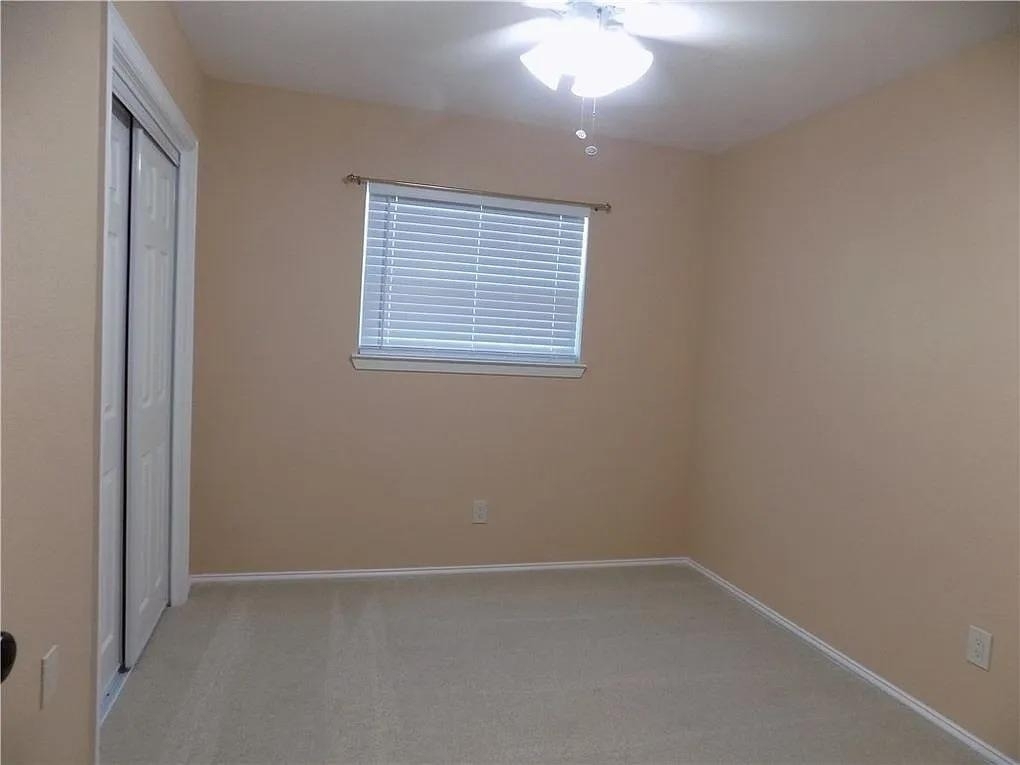 8402 Leesburg Cir - Photo 11