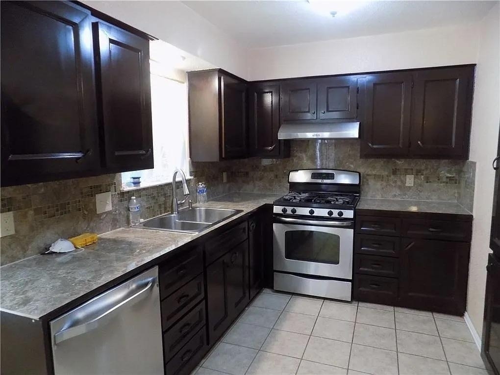 8402 Leesburg Cir - Photo 2