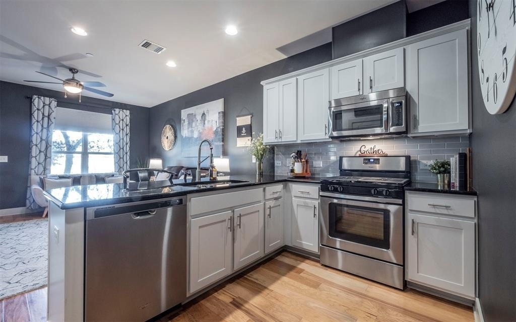 2101 Town Centre Dr - Photo 1