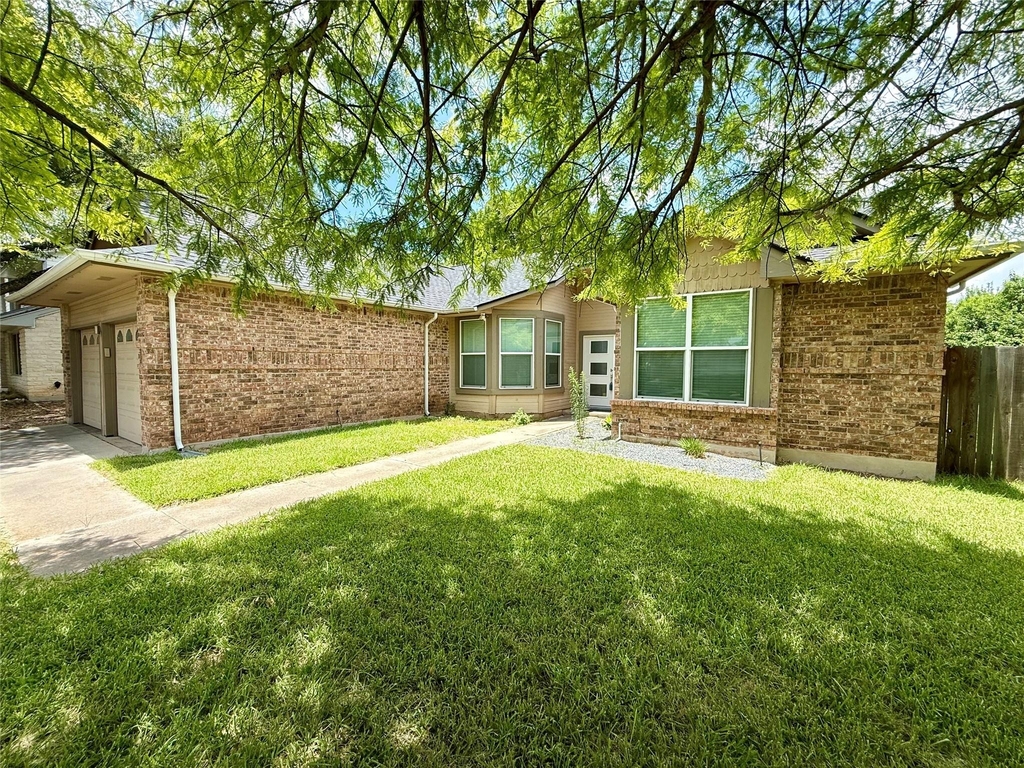 8914 Bridgewood Trl - Photo 2