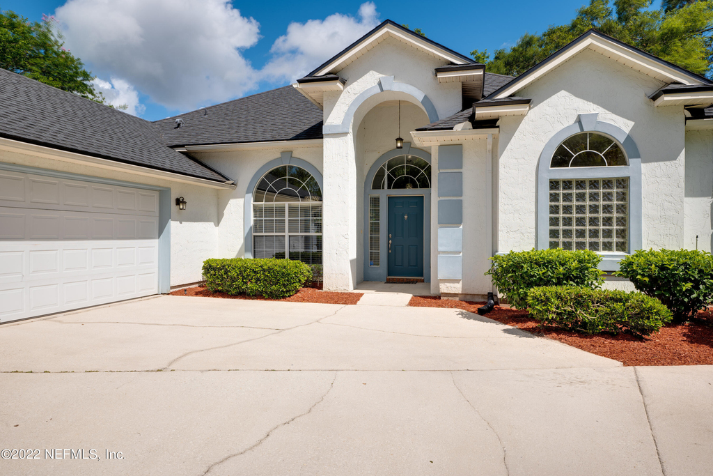 171 Elmwood Drive - Photo 4