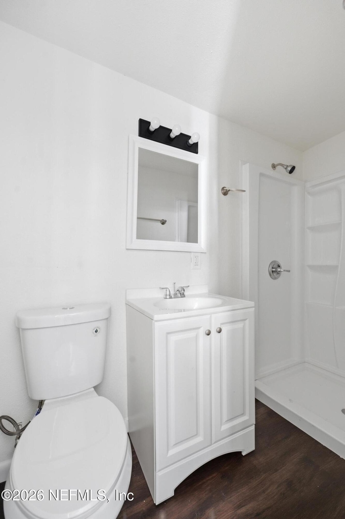 5134 Moncrief Road W - Photo 14