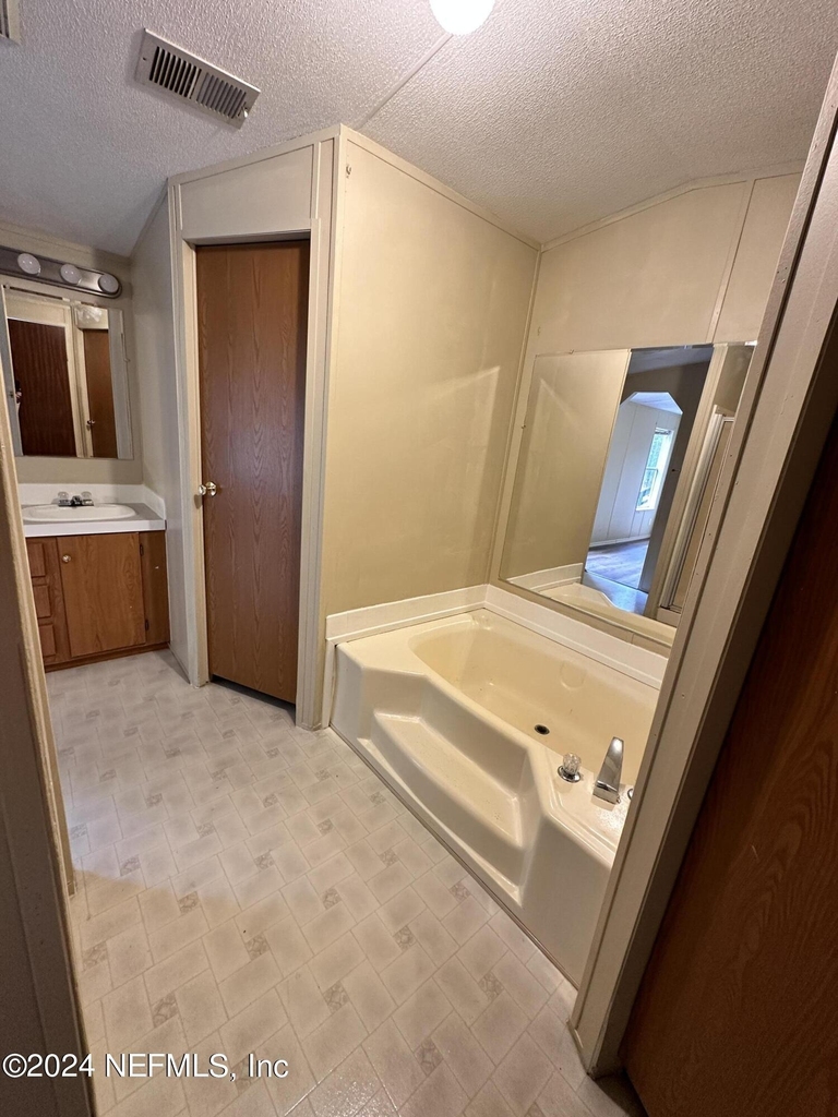 1757 Freedom Drive - Photo 13