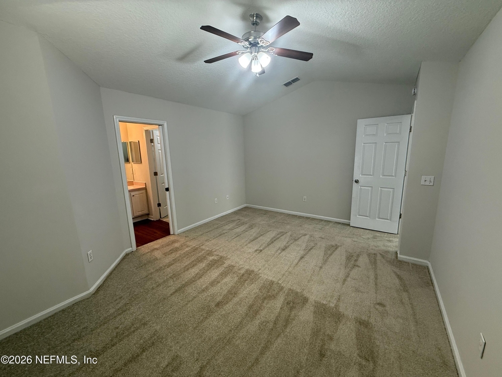5550 Oak Crossing Drive - Photo 14