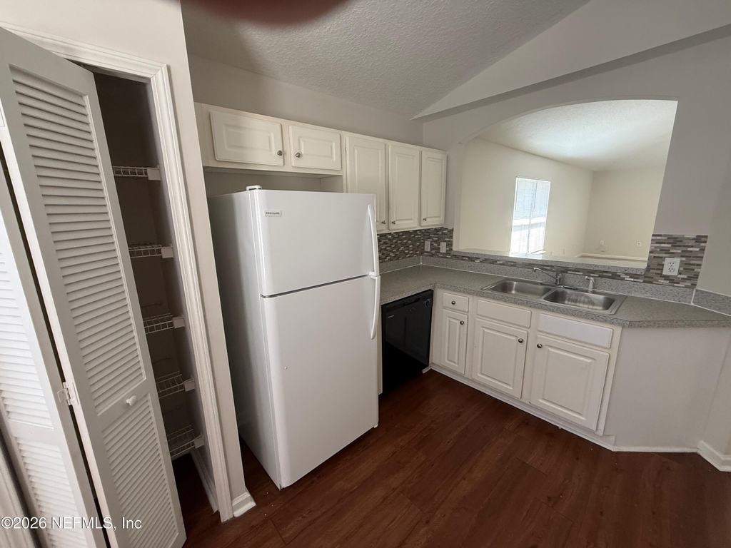 5550 Oak Crossing Drive - Photo 8