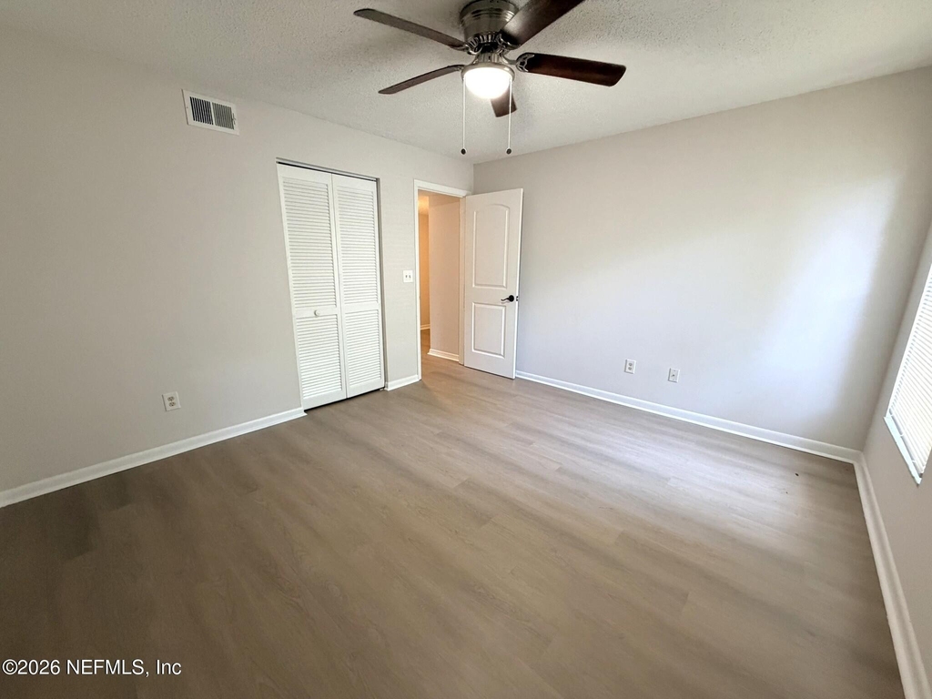 5646 Pinebay Circle S - Photo 11