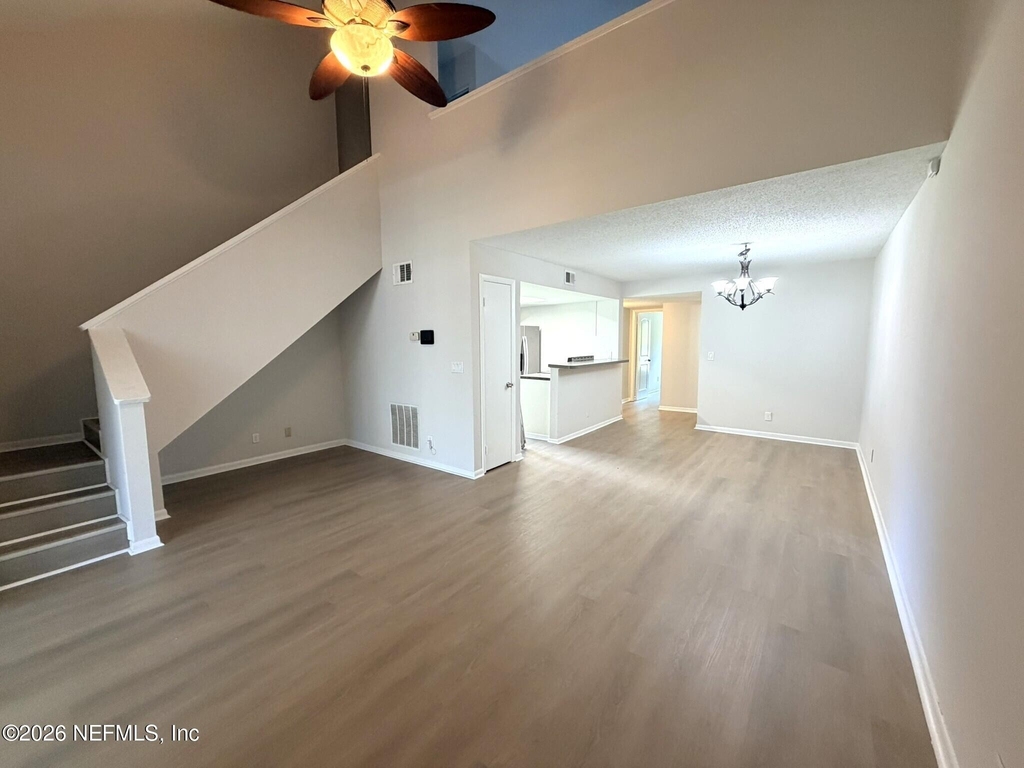 5646 Pinebay Circle S - Photo 2