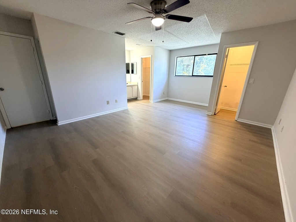 5646 Pinebay Circle S - Photo 6