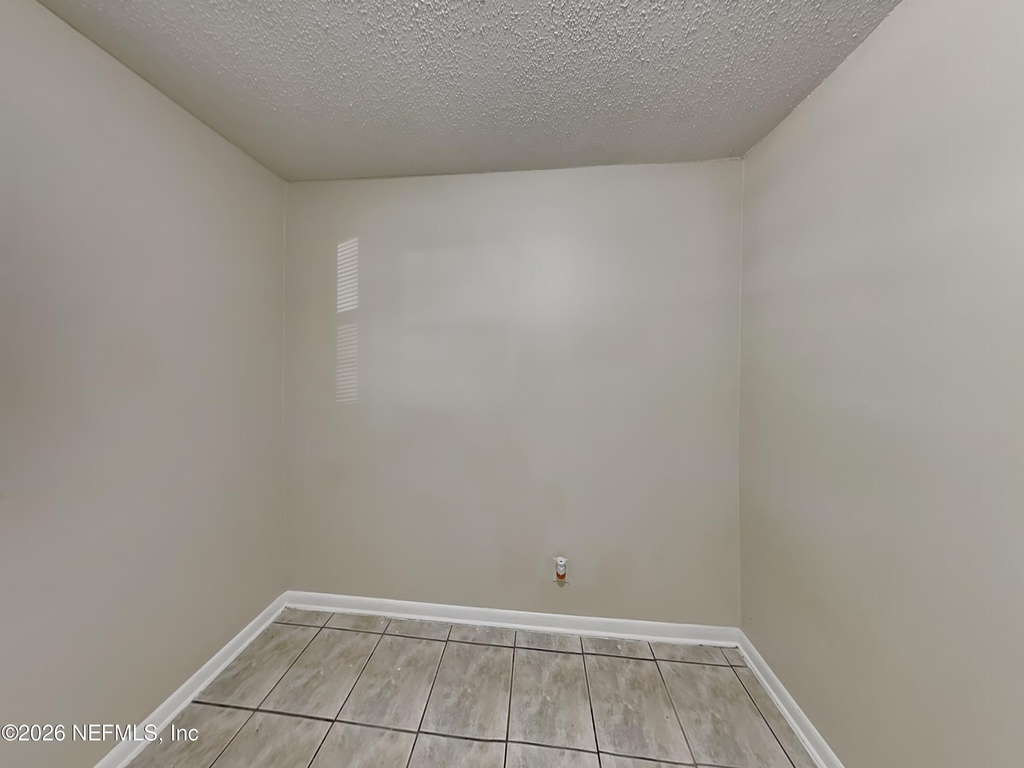 237 Blairmore Boulevard - Photo 9
