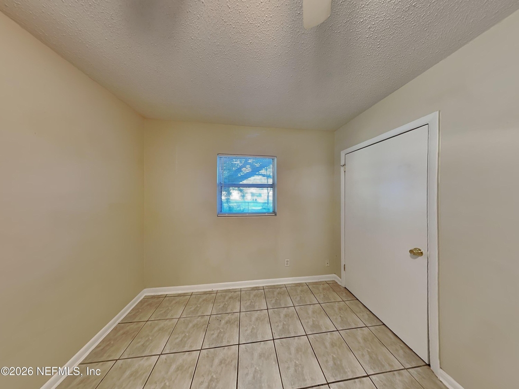 237 Blairmore Boulevard - Photo 13