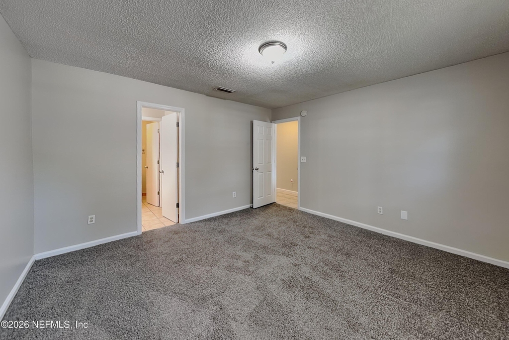1883 Mackenzie Court S - Photo 6