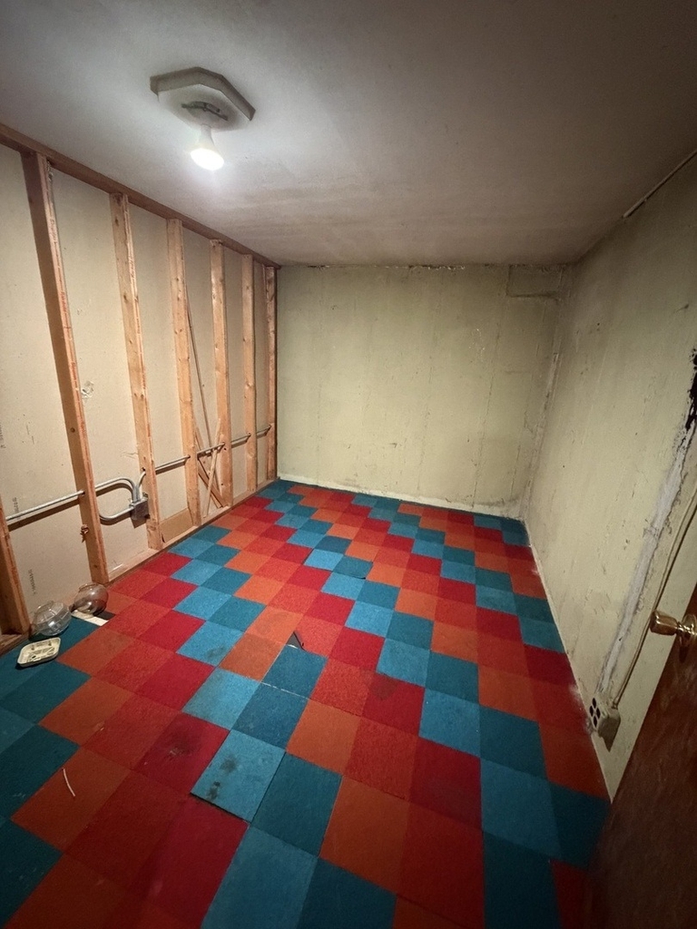 805 Bishop Court - Photo 15