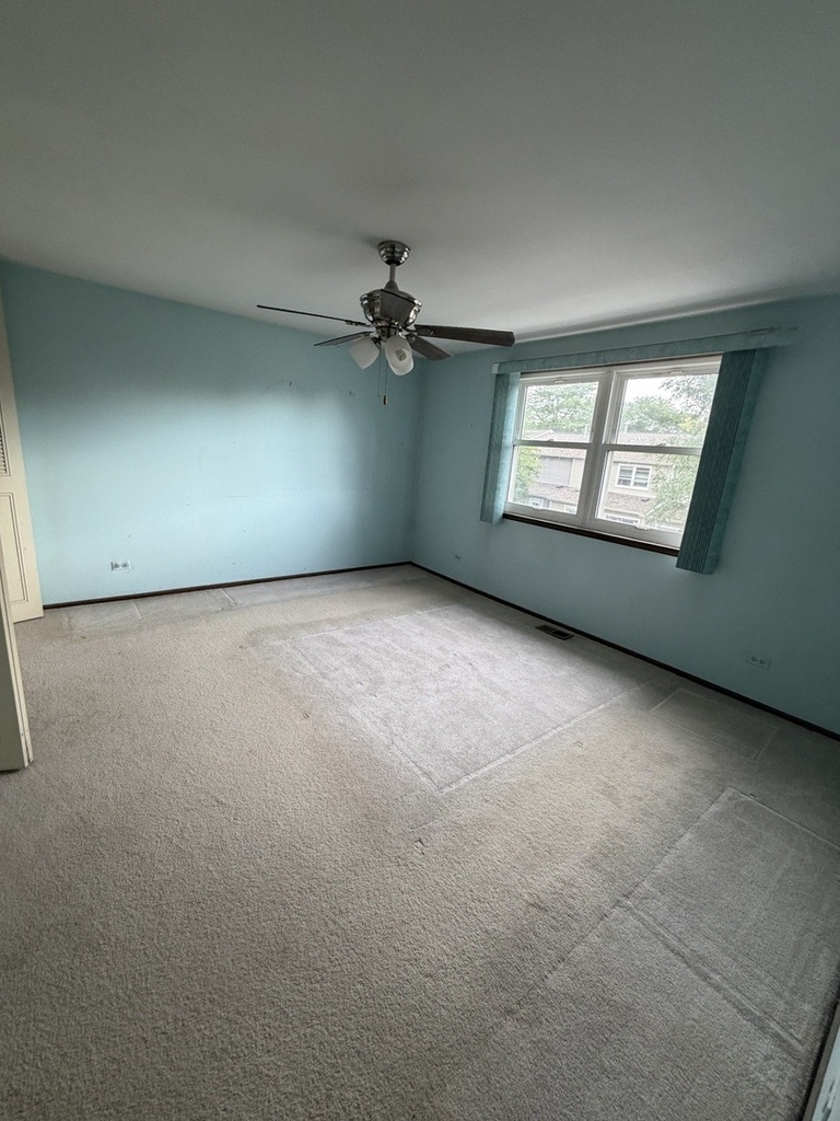 805 Bishop Court - Photo 9