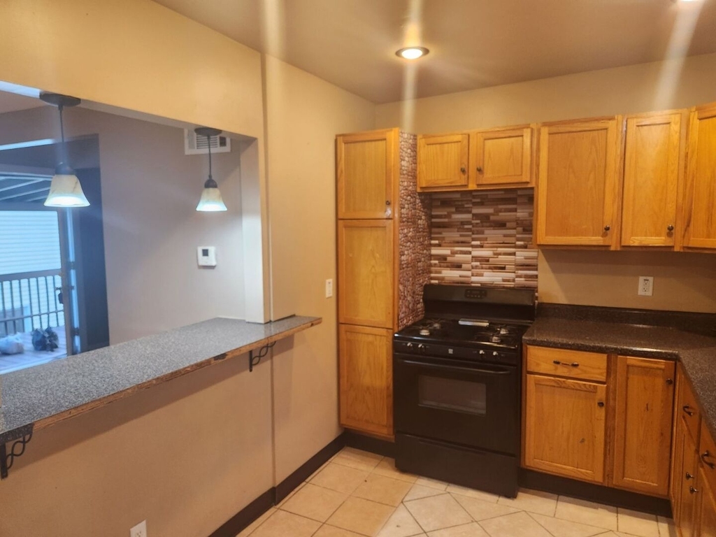 208 Illinois Street - Photo 6