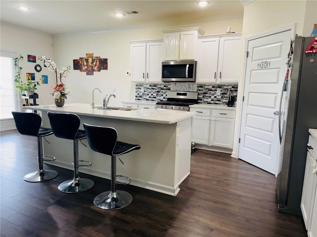 3369 English Elm Way - Photo 2