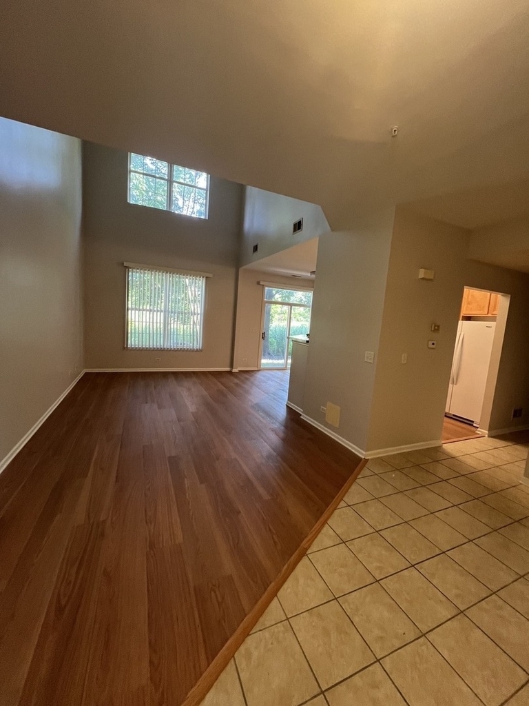 996 Enfield Drive - Photo 6