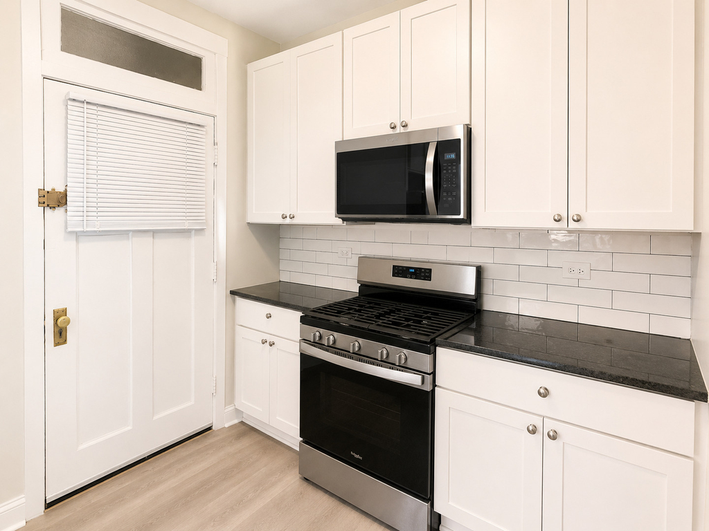 739 Hinman Avenue - Photo 5