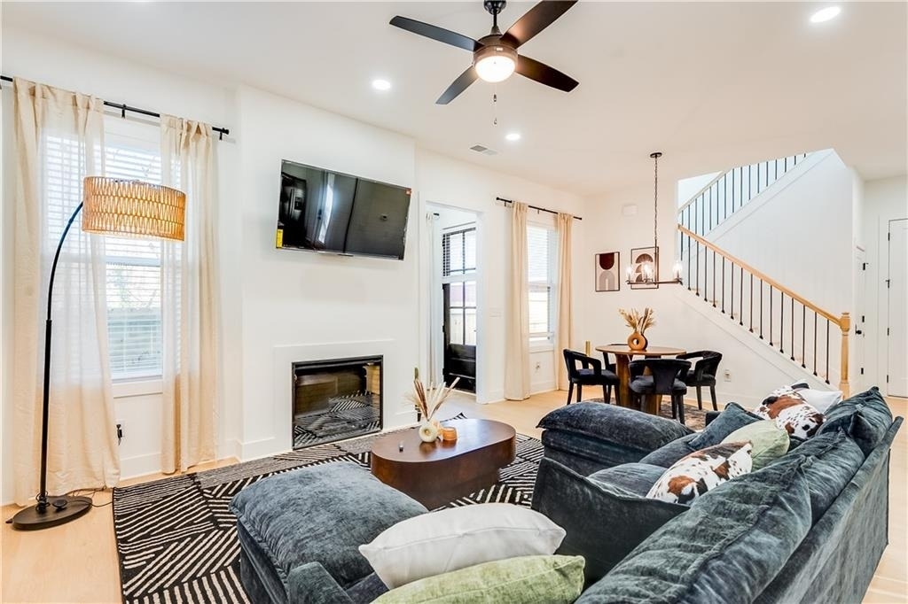 1239 Plaza Avenue Sw - Photo 4