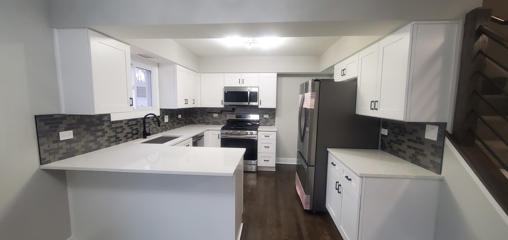 16 W Bailey Road - Photo 1